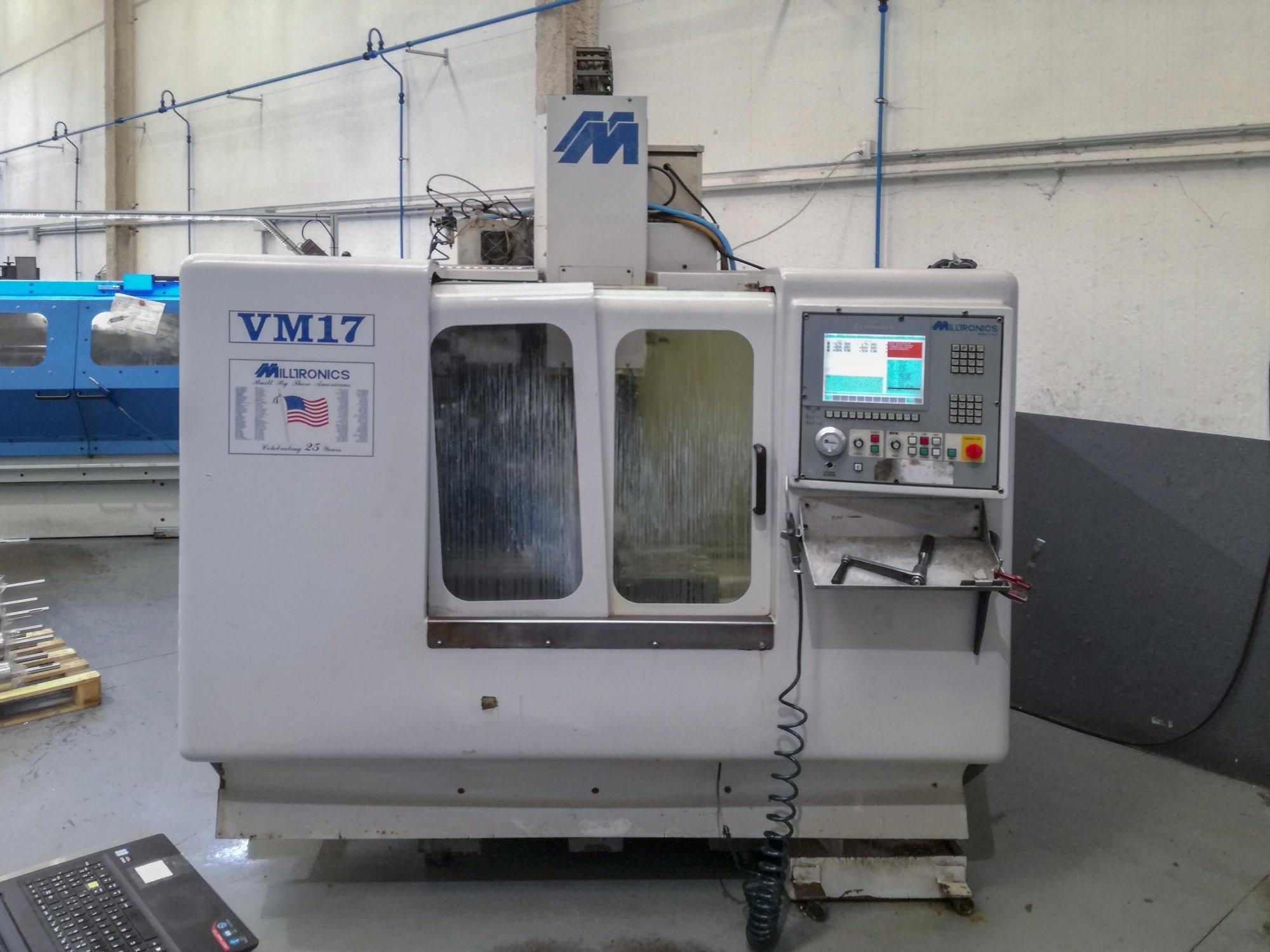 Prikaz  stroja MILLTRONICS VM 17 sprijeda