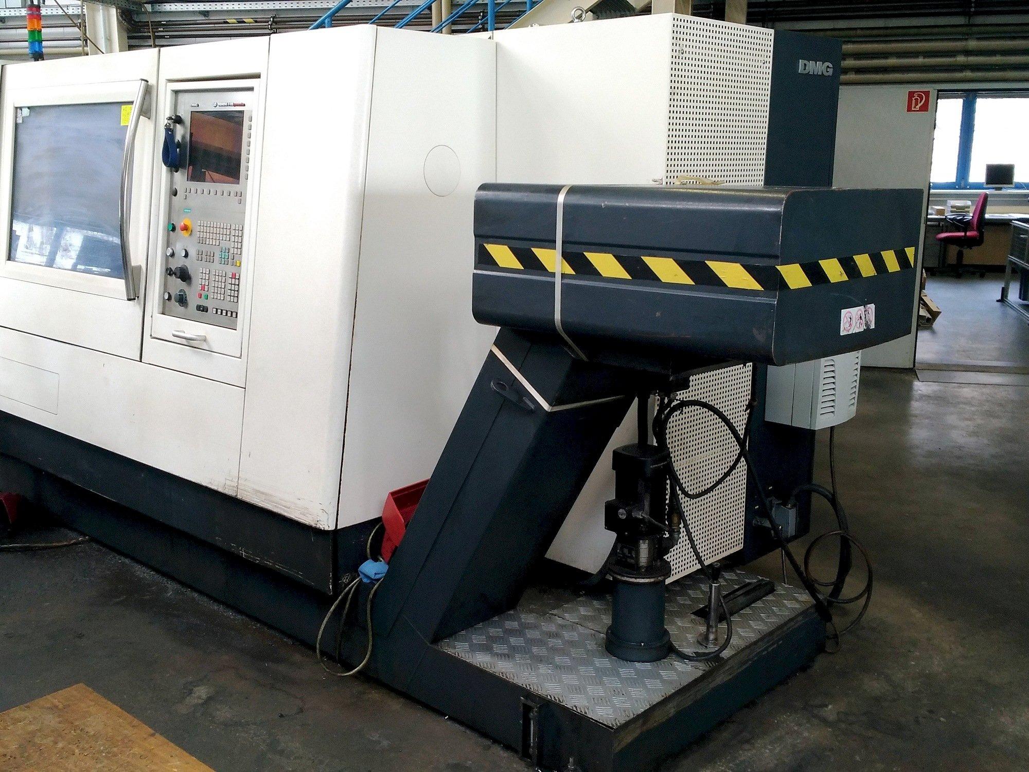 Prikaz  stroja Gildemeister DMG CTX 510 eco  sprijeda