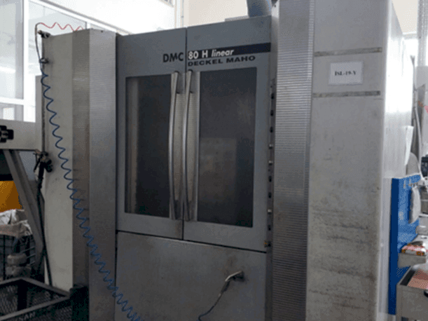 Prikaz  stroja DECKEL MAHO DMC 80 H linear  sprijeda