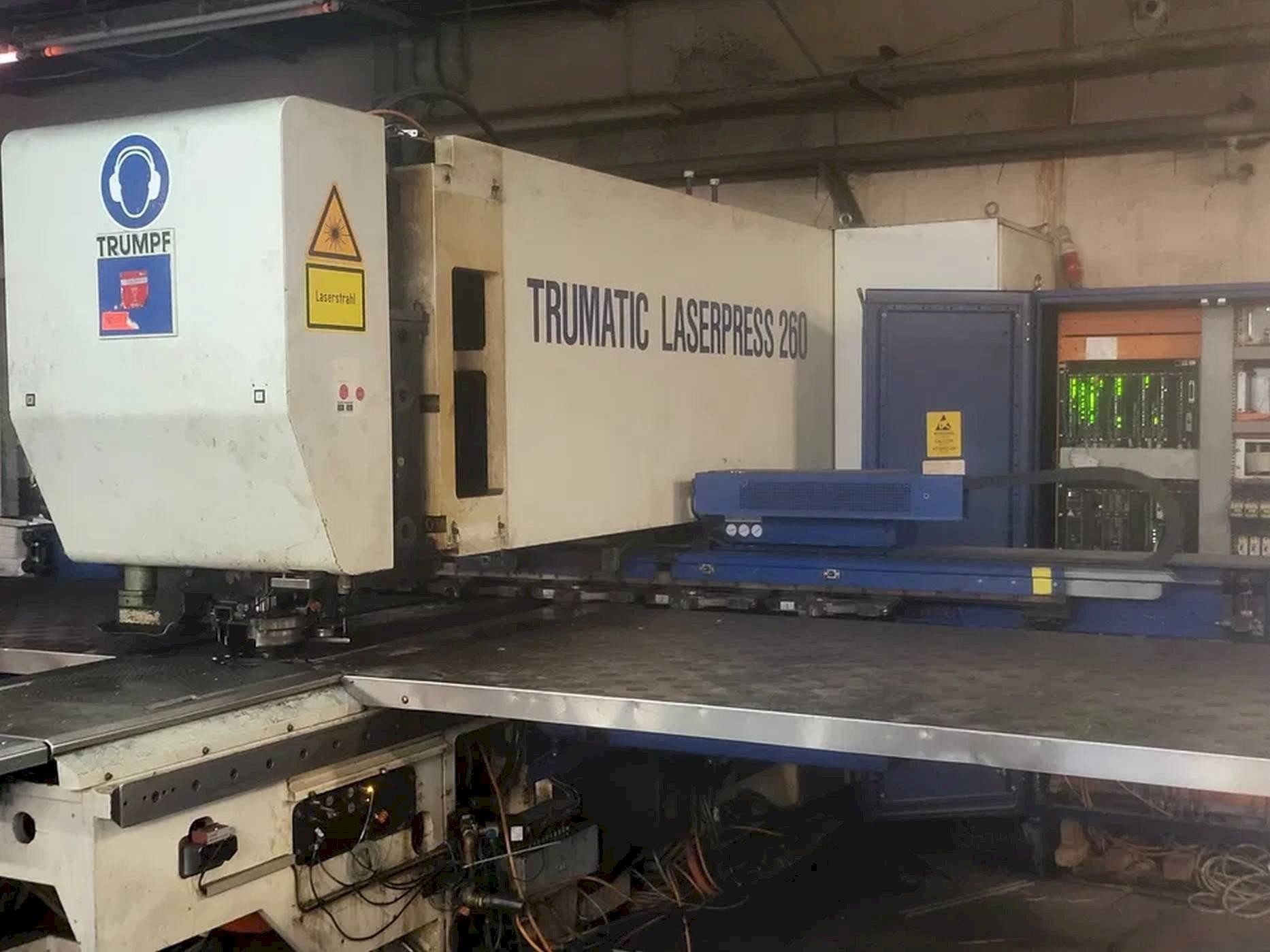 Prikaz  stroja Trumpf Trumatic 260  sprijeda