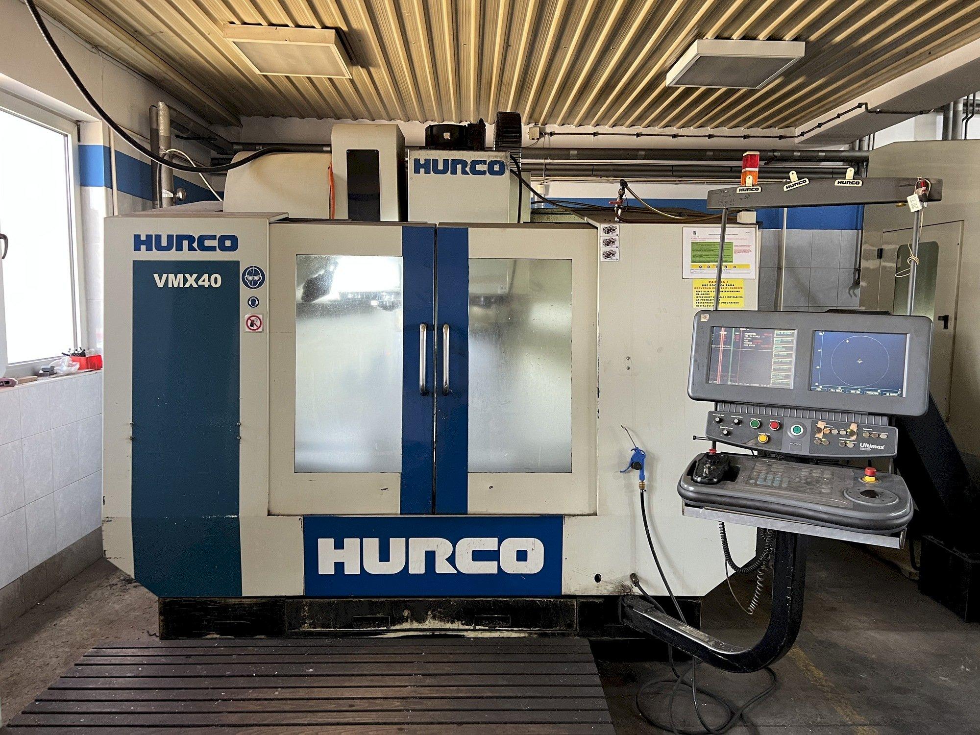 Prikaz  stroja Hurco VMX 40  sprijeda