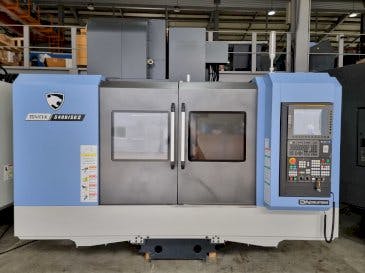 Prikaz  stroja DOOSAN MYNX 5400/50  sprijeda