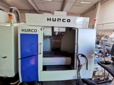 Prikaz  stroja Hurco BMC 30  sprijeda