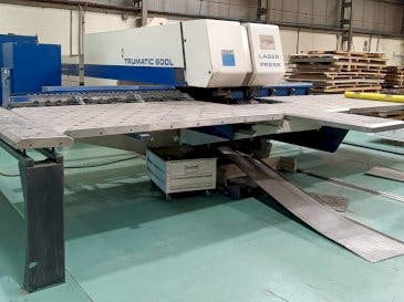 Prikaz stroja Trumpf Trumatic 600L  slijeva