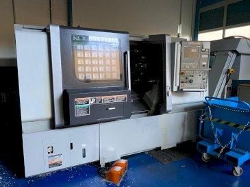 Prikaz  stroja MORI SEIKI NLX 2500/MC700  sprijeda